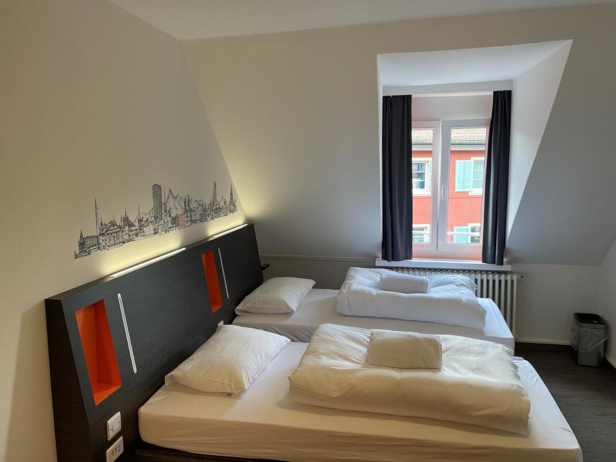 Easyhotel Zuerich Limmatplatz Экстерьер фото