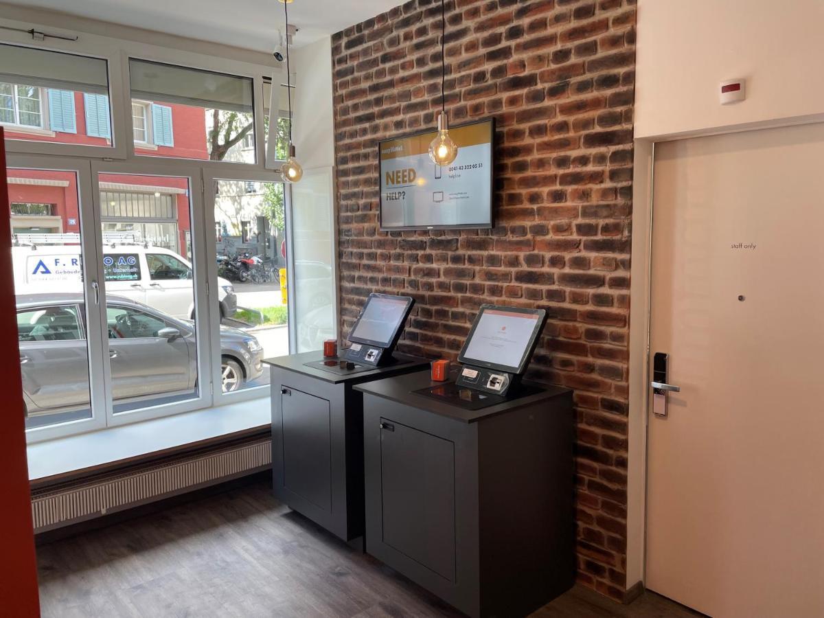 Easyhotel Zuerich Limmatplatz Экстерьер фото